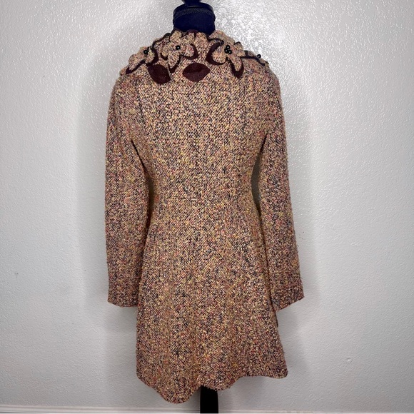 Beautiful Knit Mutlicolor Floral Coat - Picture 8 of 13